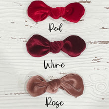 Load image into Gallery viewer, Velvet Knot Bow 4&quot;
